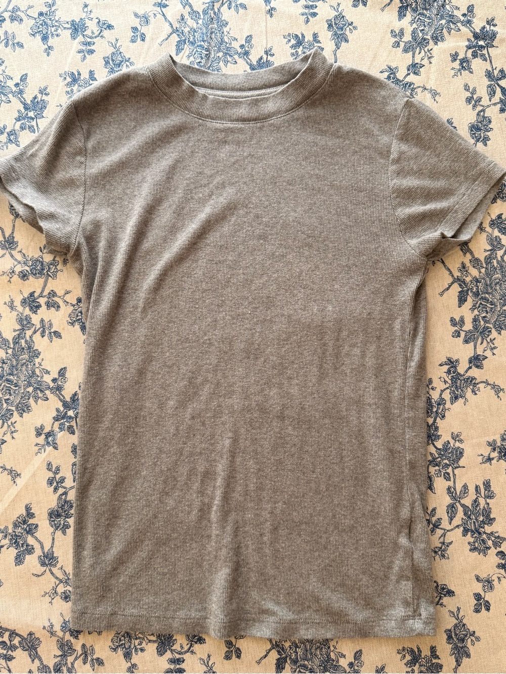 *Set of 3* a new day Short Sleeve Crewneck Tees - 2 black/1 gray